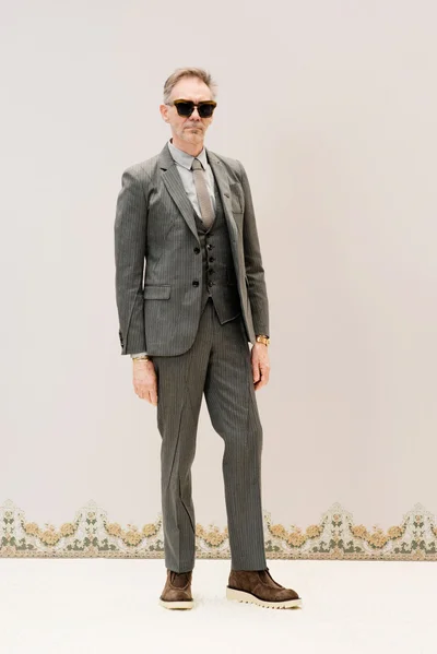 Look 10